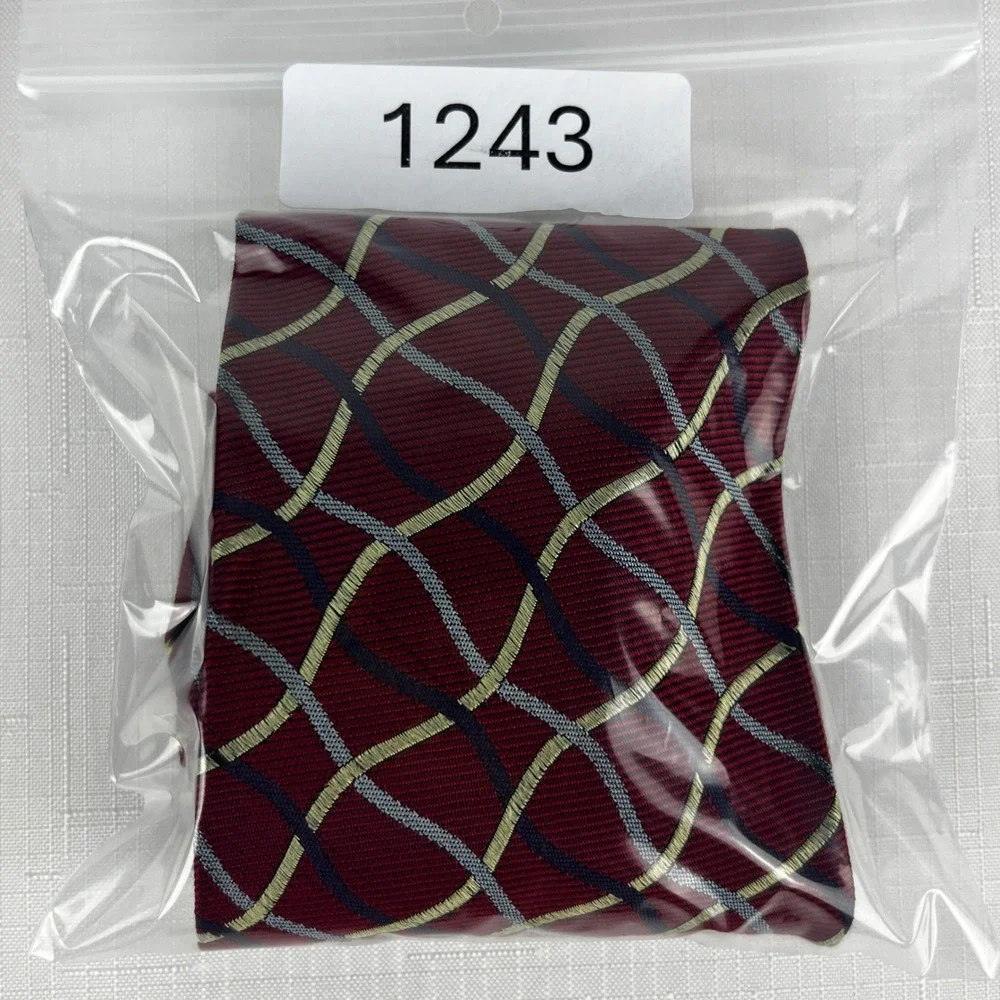 Hickey-Freeman Necktie Mens Red Woven‎ Silk Geometric Lattice Made in USA